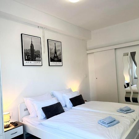 Studio Apartman Brletic Tounj Esterno foto